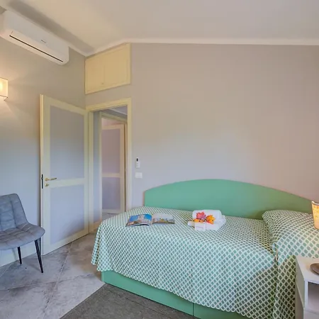 Holiday home Residenza Il Ginepro Garden And Privacy - Happy Gignese